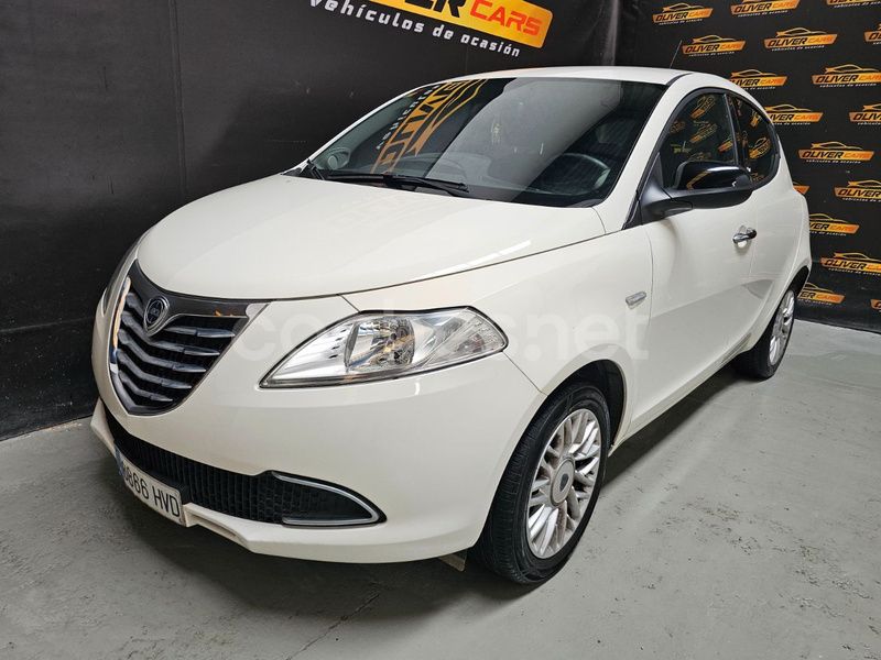 Blanco Usado 2014 Lancia Ypsilon Gold Utilitario | 6999 € (Precio justo) - Imagen 1/4