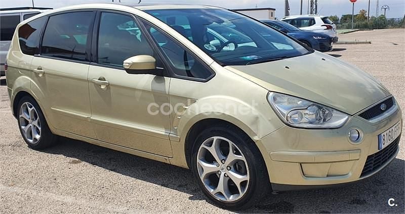 Usado Ford S-MAX Titanium 140 CV (102 kW) 2006 Beige Monovolumen