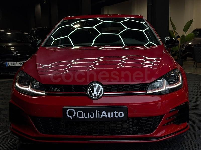 Usado VW Golf VII GTI 245 CV (180 kW) 2019 Gris / plata Berlina