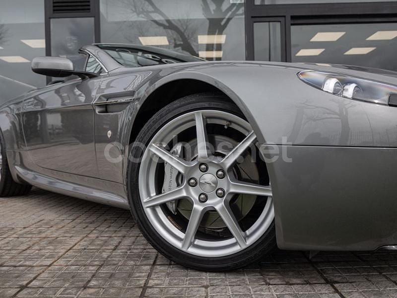 Usado Aston Martin Vantage 385 CV (283 kW) 2007 Gris / plata Coupe