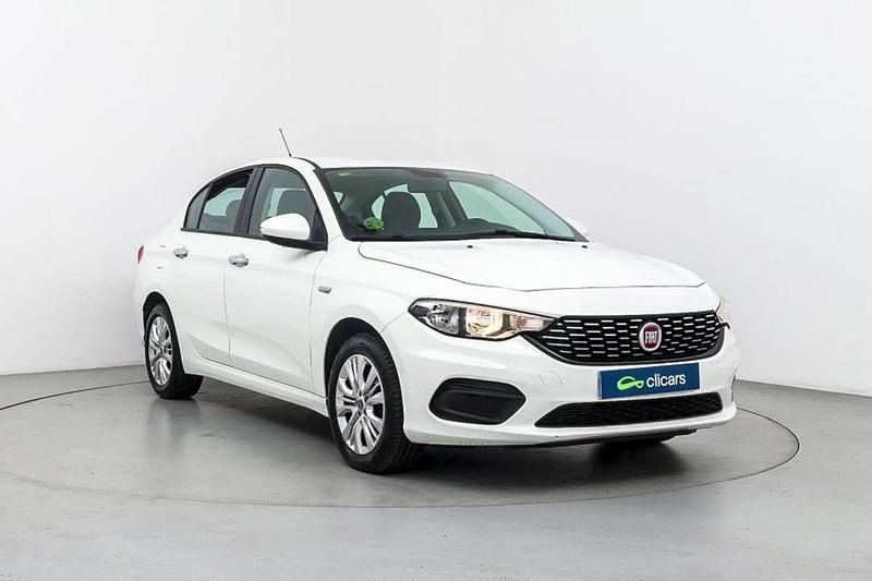 Usado Fiat Tipo Easy 95 CV (69 kW) 2016 Blanco Berlina