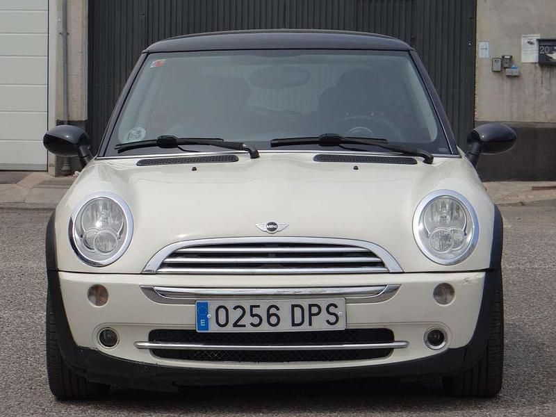 Usado Mini Cooper 116 CV (85 kW) 2005 Blanco Utilitario