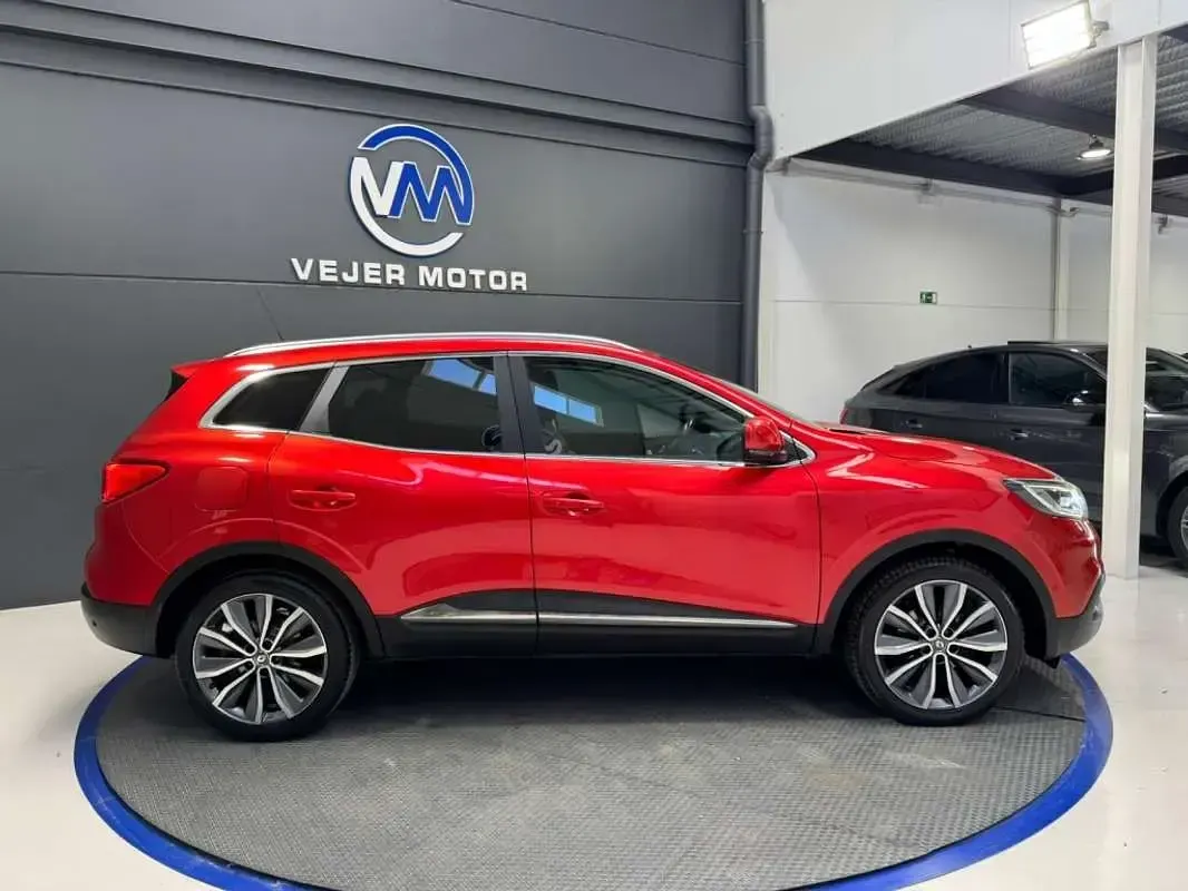 Usado Renault Kadjar Zen 132 CV (97 kW) 2015 Rojo SUV