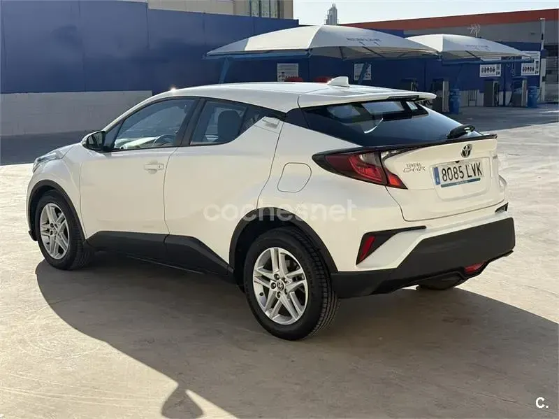 Usado Toyota C-HR Advance 122 CV (89 kW) 2021 Blanco SUV