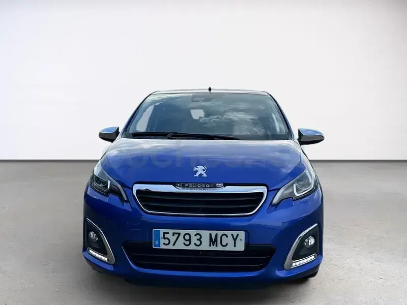Usado Peugeot 108 Collection 72 CV (52 kW) 2021 Azul Berlina