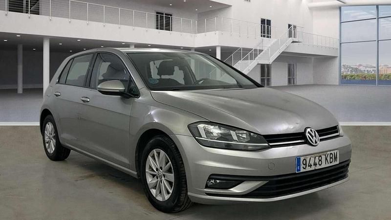 Usado VW Golf VII Edition 116 CV (85 kW) 2017 Beige Utilitario