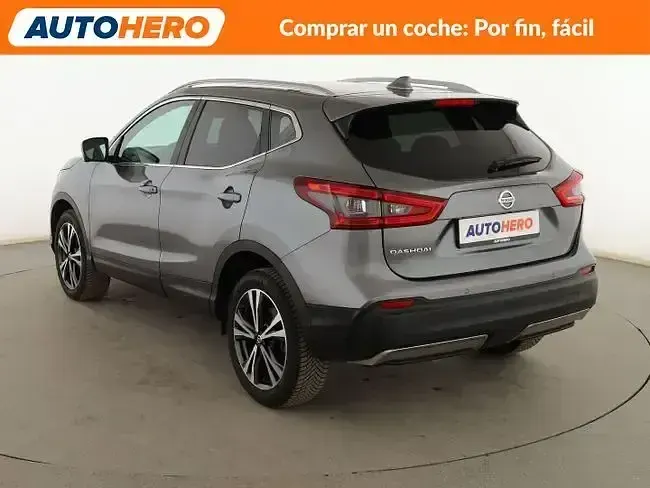 Usado Nissan Qashqai Acenta 140 CV (102 kW) 2019 Gris SUV