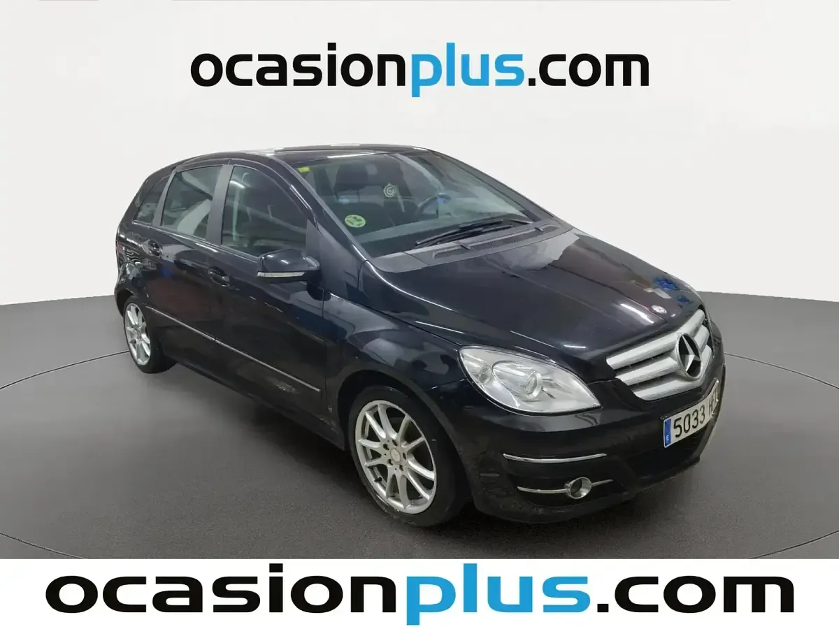 Käytetty Mercedes B180 109 HP (80 kW) 2011 Musta Tila-auto