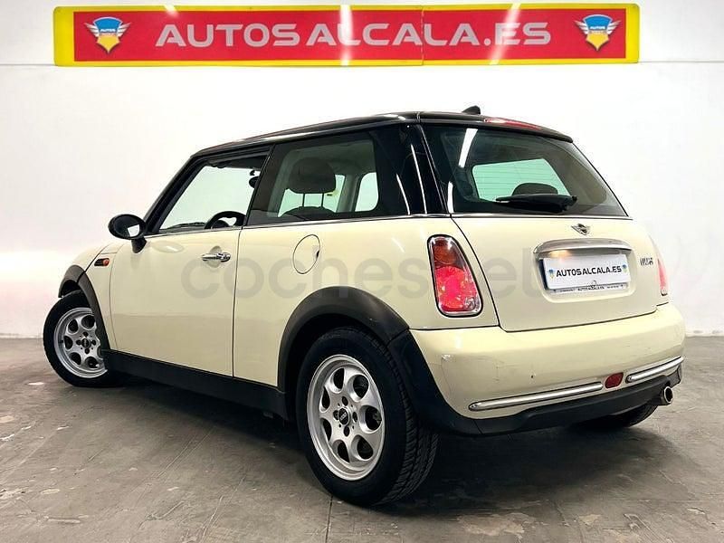 Usado Mini Cooper 116 CV (85 kW) 2005 Beige Utilitario