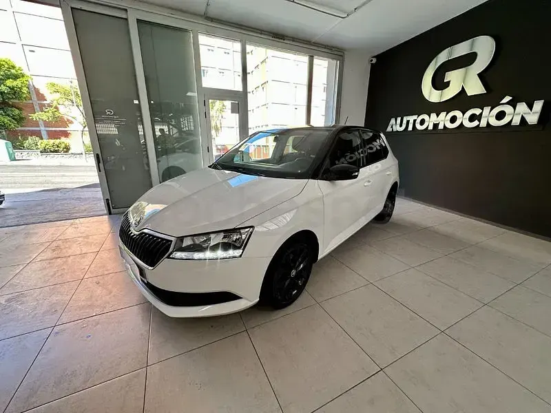 Usado Skoda Fabia Style 95 CV (69 kW) 2019 Blanco Utilitario