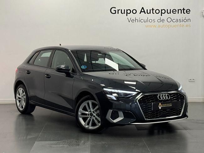 Gris / plata Usado 2024 Audi A3 Advanced Plus Berlina | 26.990 € (Buen precio) - Imagen 1/4
