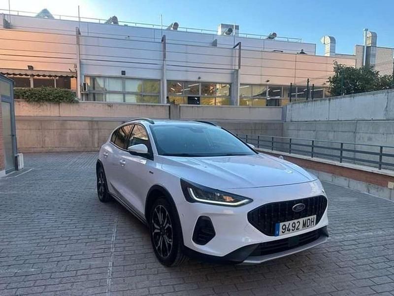Usado Ford Focus Active 156 CV (114 kW) 2023 Blanco Berlina