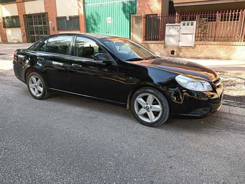 Negro Usado 2008 Chevrolet Epica Berlina | 4500 € (Precio justo) - Imagen 1/4