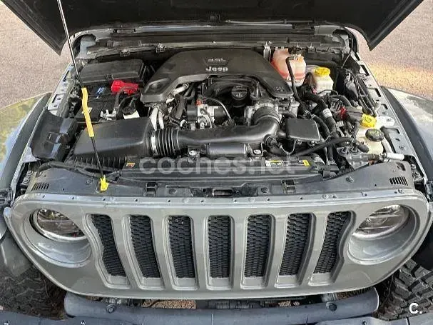 Usado Jeep Wrangler Rubicon 270 CV (198 kW) 2021 Gris / plata SUV