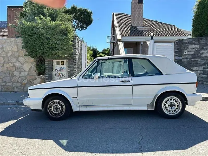 Usado VW Golf Cabriolet 112 CV (82 kW) 1989 Blanco Descapotable