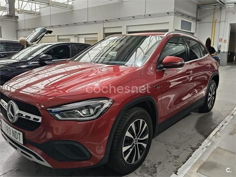 Granate Usado 2021 Mercedes GLA250 SUV | 27.000 € (Buen precio) - Imagen 1/4