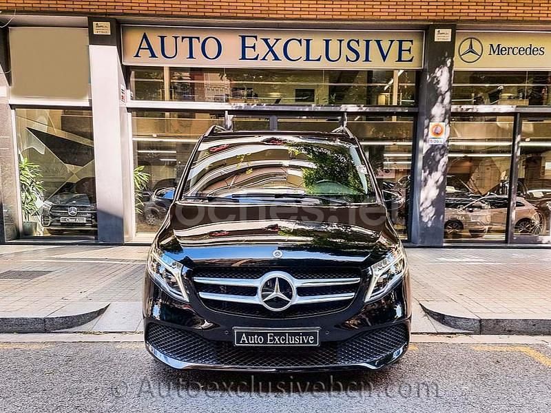 Usado Mercedes V300 Avantgarde 239 CV (175 kW) 2023 Negro Monovolumen