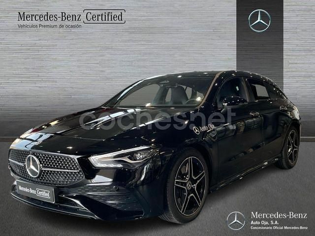 Negro Usado 2025 Mercedes CLA200 Shooting Brake Familiar | 40.900 € (Precio justo) - Imagen 1/4