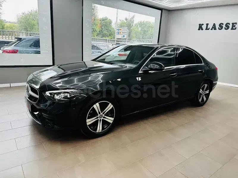Usado Mercedes C220 197 CV (144 kW) 2024 Gris / plata Berlina