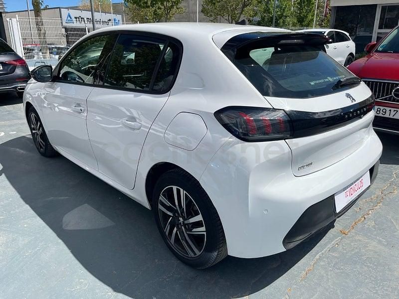 Usado Peugeot 208 Allure 100 CV (73 kW) 2020 Blanco Utilitario