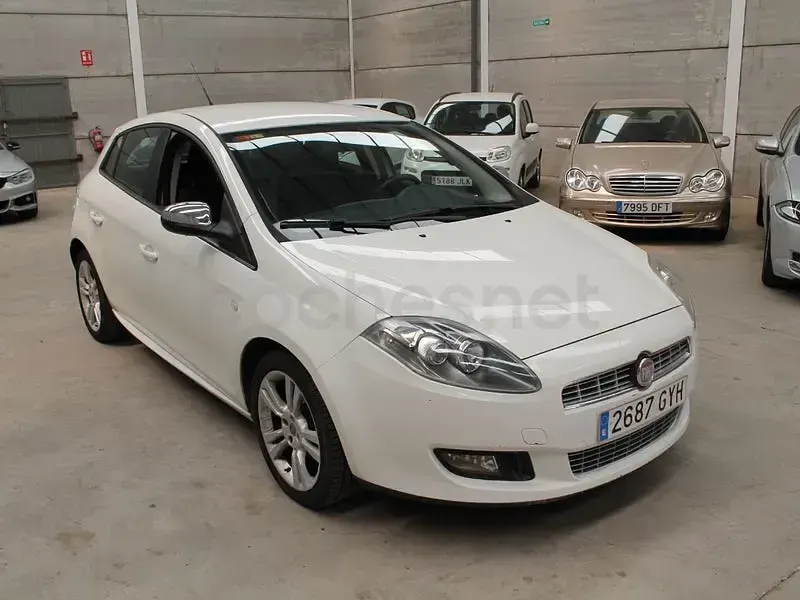 Usado Fiat Bravo Dynamic 120 CV (88 kW) 2010 Blanco Utilitario