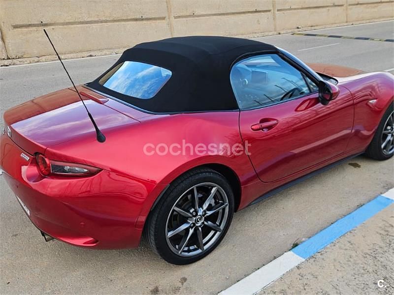 Usado Mazda MX5 Inclusive 160 CV (117 kW) 2017 Rojo Descapotable