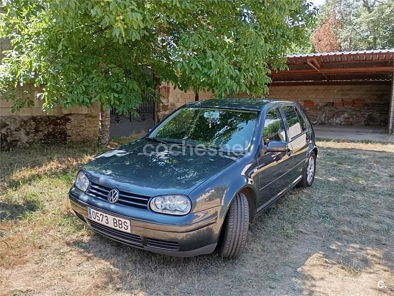 Gris / plata Usado 2000 VW Golf IV Highline Berlina | 3450 € (Precio justo) - Imagen 1/4