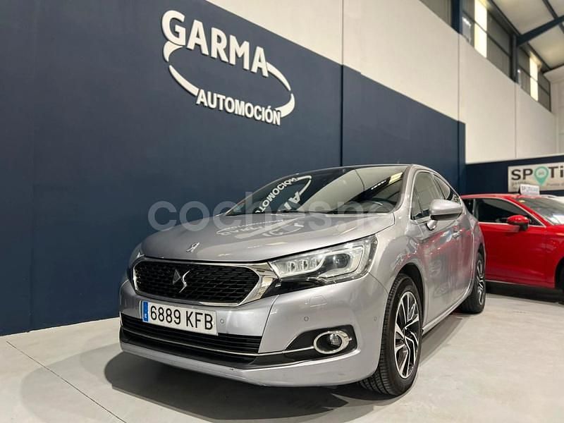 Gris / plata Usado 2017 DS Automobiles DS4 Style Berlina | 10.900 € (Precio justo) - Imagen 1/4