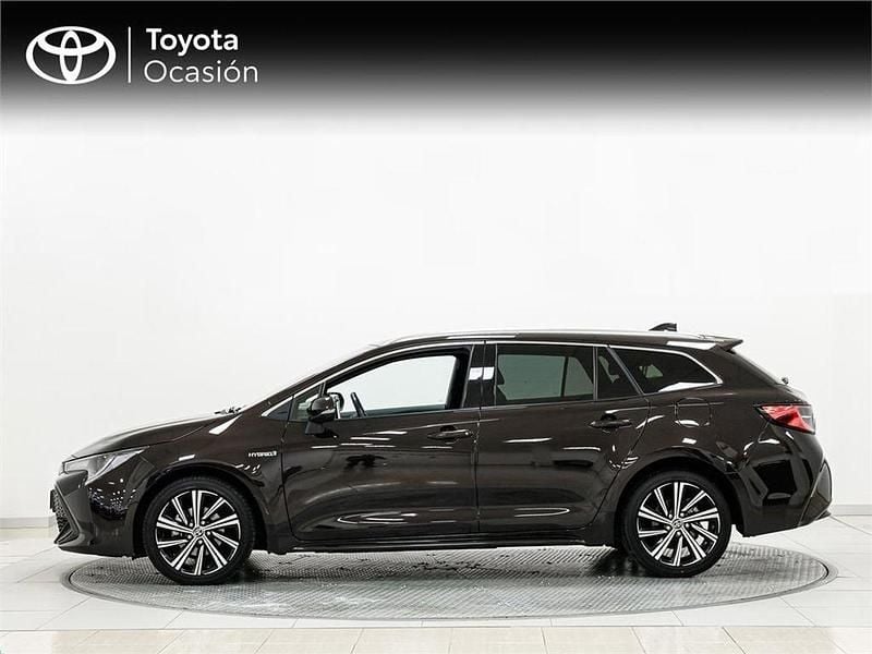 Usado Toyota Corolla Style 122 CV (89 kW) 2021 Marrón Familiar