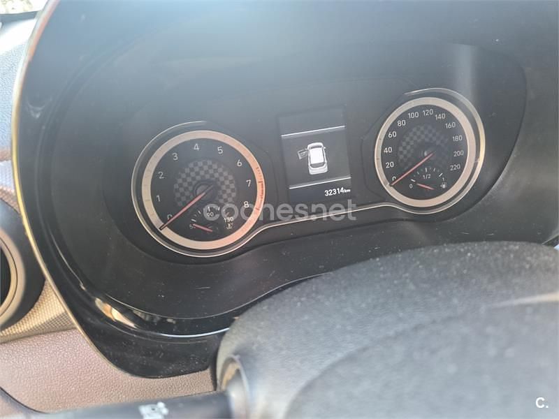 Usado Hyundai i10 67 CV (49 kW) 2022 Azul Utilitario