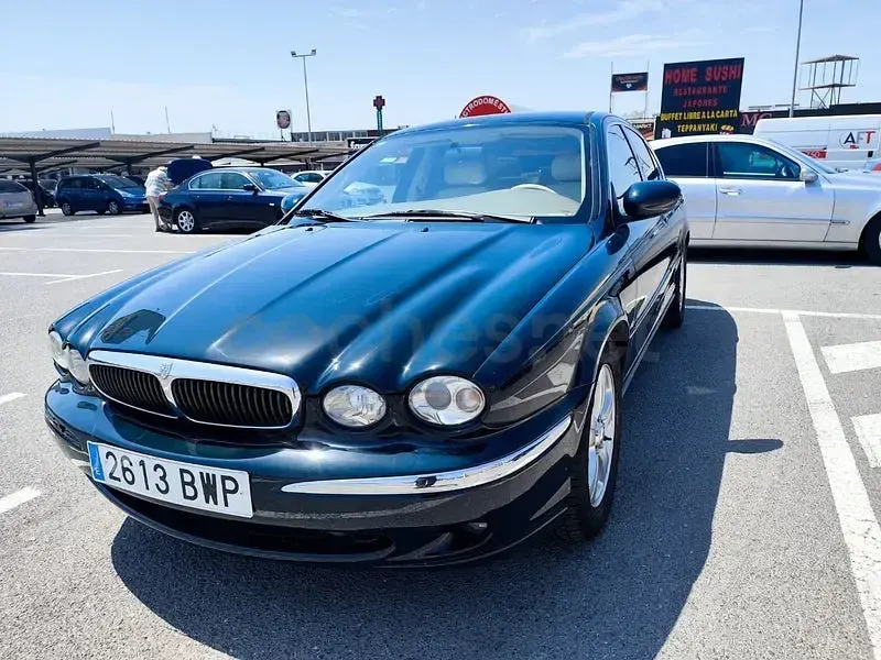 Usado Jaguar X-type Executive 231 CV (169 kW) 2002 Verde Berlina