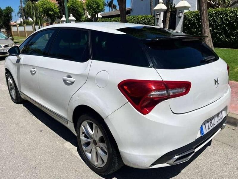 Usado DS Automobiles DS5 Style 150 CV (110 kW) 2015 Blanco Utilitario