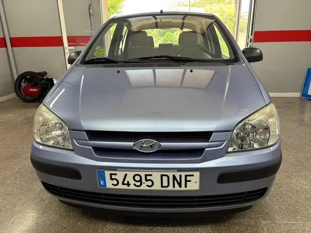 Usado Hyundai Getz 63 CV (46 kW) 2005 Azul Utilitario