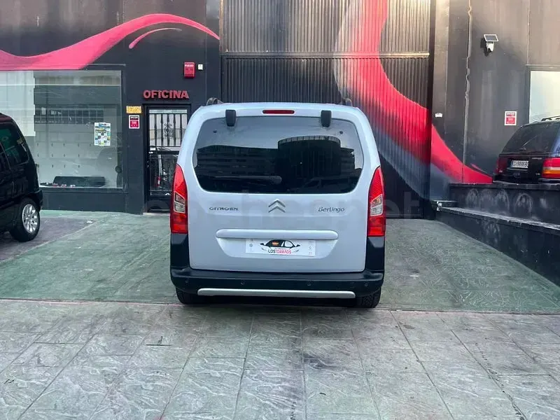 Usado Citroën Berlingo XTR 110 CV (80 kW) 2009 Gris / plata Monovolumen