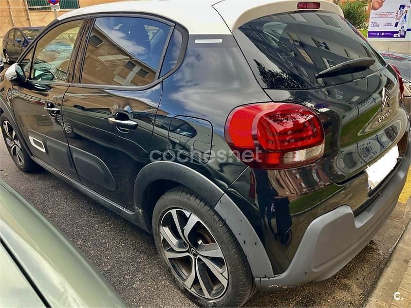 Usado Citroën C3 Shine 102 CV (75 kW) 2023 Negro Utilitario