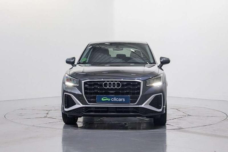 Usado Audi Q2 S-Line 116 CV (85 kW) 2022 Gris SUV