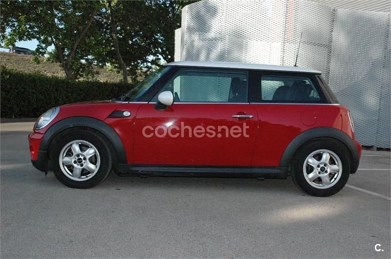 Usado Mini Cooper 120 CV (88 kW) 2008 Rojo Utilitario