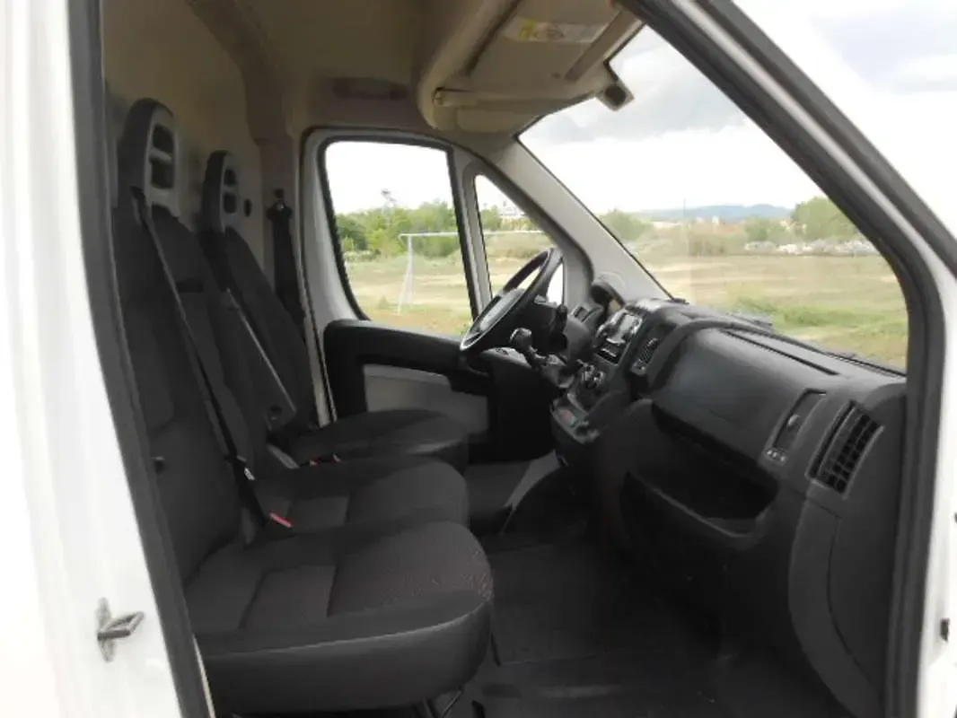Usado Peugeot Boxer S 140 CV (102 kW) 2020 Blanco Van