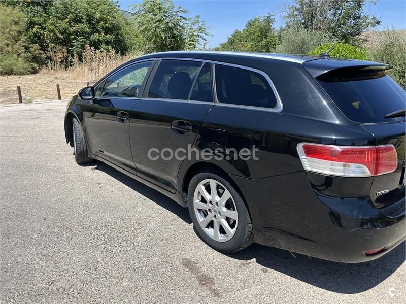 Negro Usado 2010 Toyota Avensis Active Familiar | 3990 € (Super precio) - Imagen 1/4