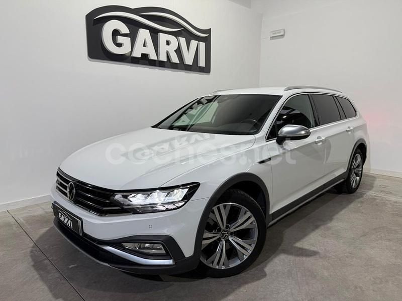 Blanco Usado 2021 VW Passat Alltrack Familiar | 23.750 € (Precio justo) - Imagen 1/4