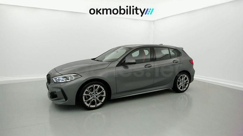 Usado BMW 118 136 CV (100 kW) 2024 Gris / plata Utilitario