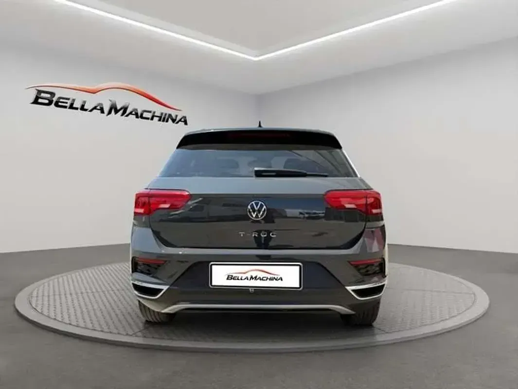 Usado VW T-Roc Advance 150 CV (110 kW) 2022 Negro SUV