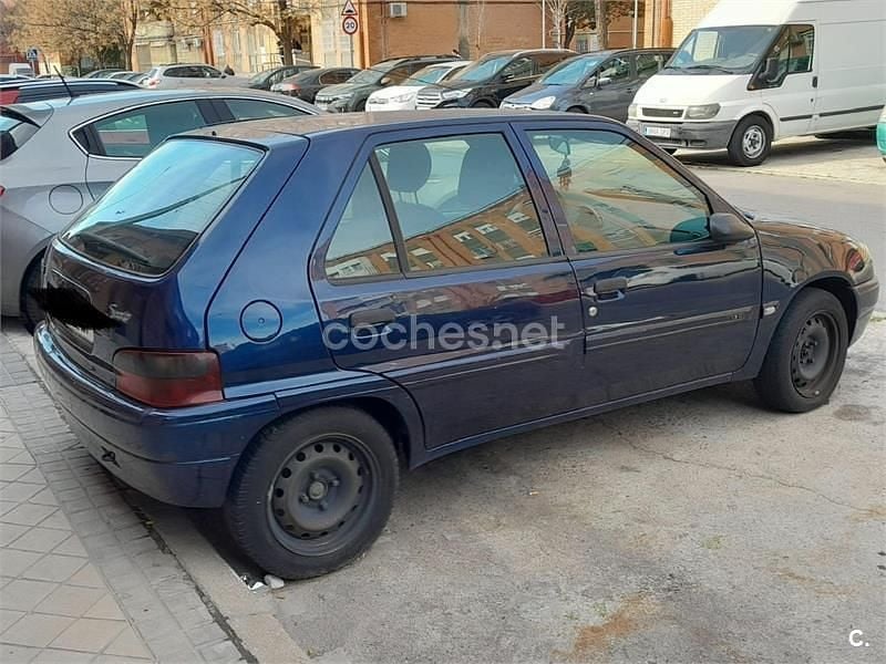 Usado Citroën Saxo 58 CV (42 kW) 2000 Azul Utilitario