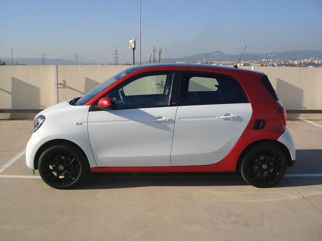Usado Smart ForFour Passion 90 CV (66 kW) 2016 Blanco Utilitario