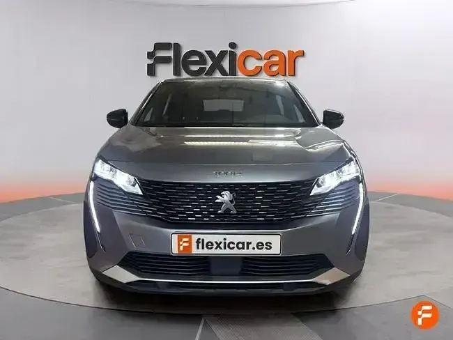 Usado Peugeot 3008 Active 130 CV (95 kW) 2023 Beige SUV