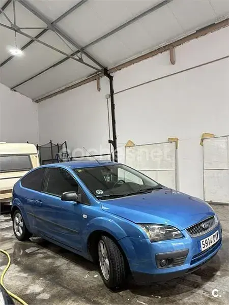 Usado Ford Focus Sport 115 CV (84 kW) 2006 Azul Berlina