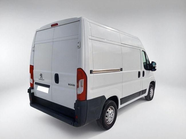 Usado Peugeot Boxer Premium 111 CV (81 kW) 2018 Blanco Van
