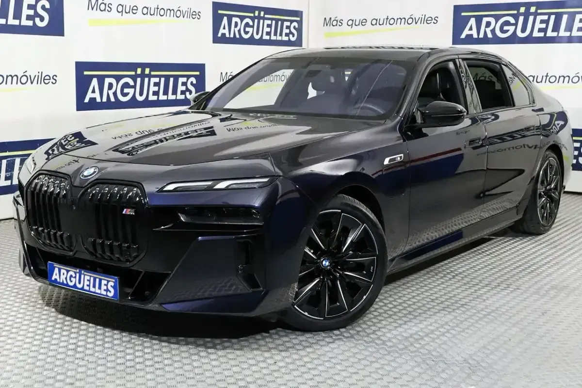 Usado BMW M760e 571 CV (419 kW) 2023 Berlina