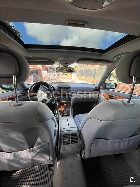Usado Mercedes E320 Classic 204 CV (150 kW) 2005 Negro Familiar