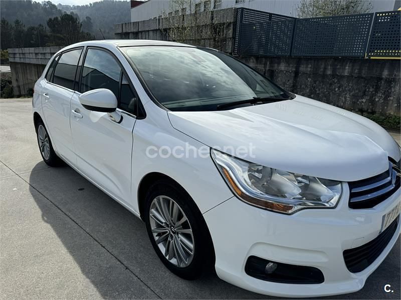 Usado Citroën C4 Exclusive 112 CV (82 kW) 2012 Blanco Berlina